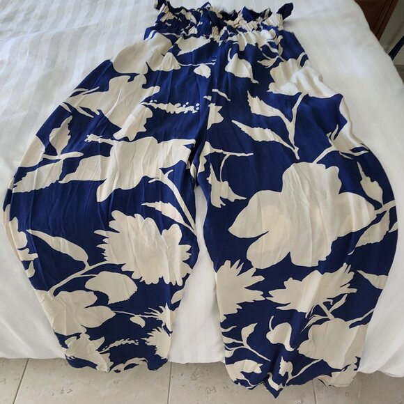 Anthropologie Plenty by Tracy Reese Draped Jumpsuit. Size: Small - Picture 4 of 10